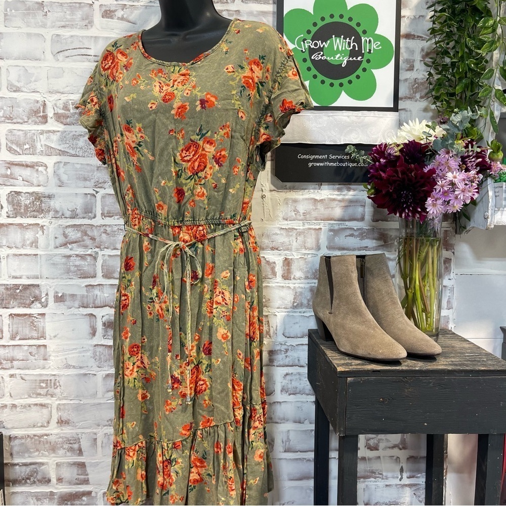 Nostalgia Floral Dress with Red and Orange Blooms medium